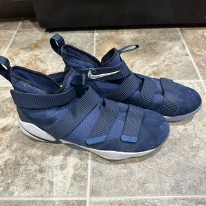 Nike Lebron Soldier Basketball